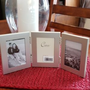 Carr photo frame